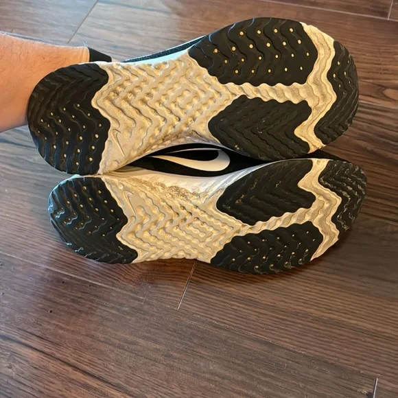 Women’s Nike Odyssey React Running Shoes - Picture 5 of 5